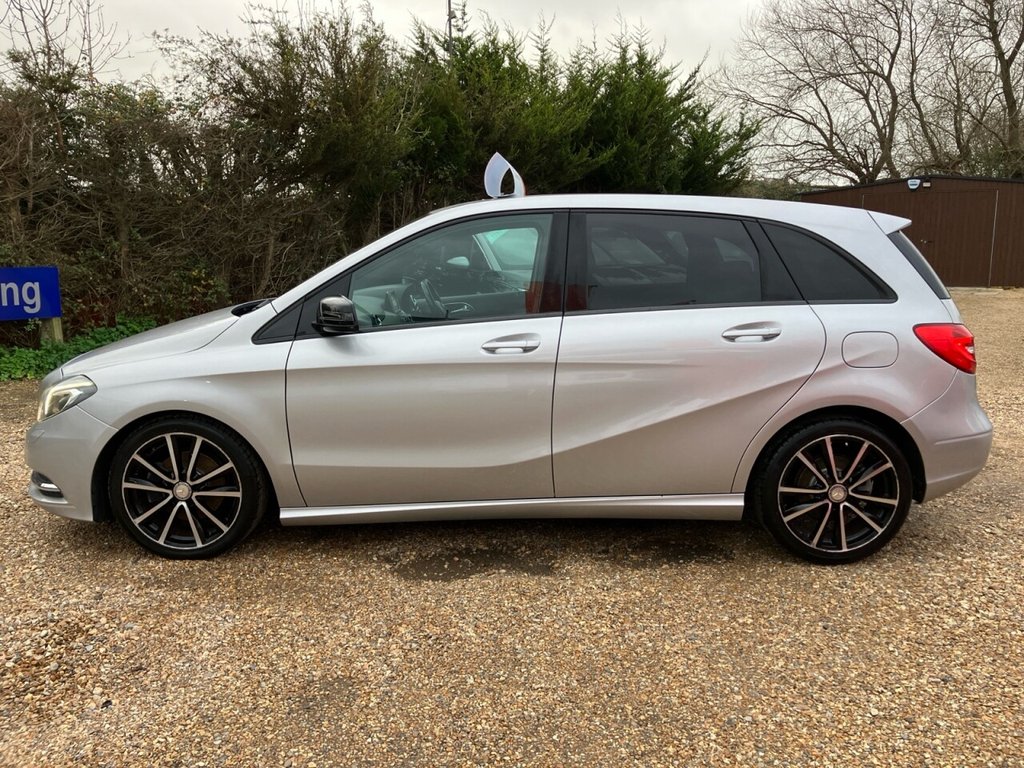 Used Mercedes-Benz B Class 2013 for sale - 76953975: Photo 3