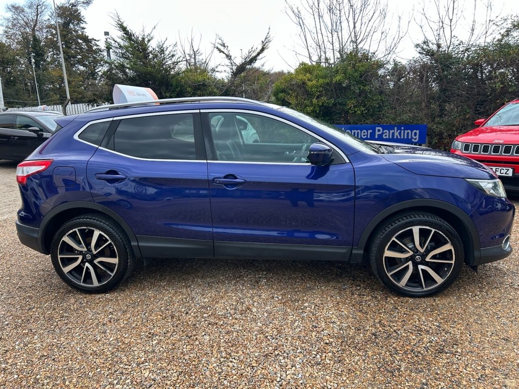 Used Nissan Qashqai 2016 for sale - 76496448: Photo 6