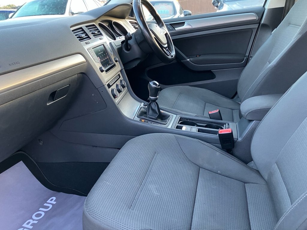 Used Volkswagen Golf 2017 for sale - 76953973: Photo 10