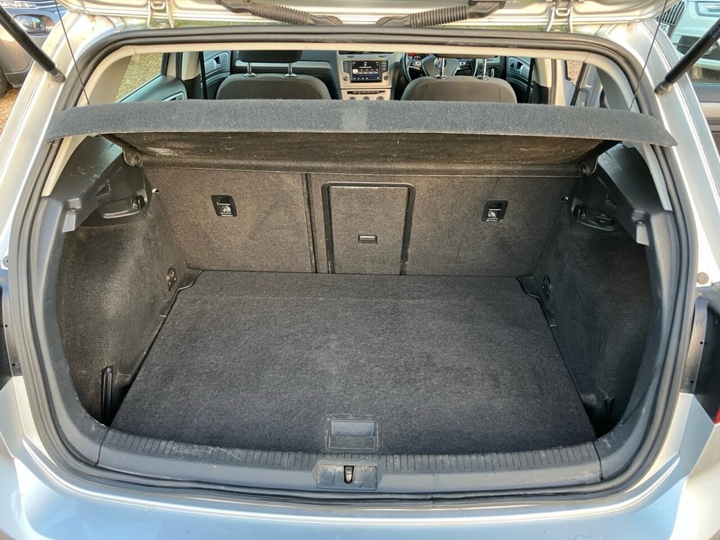 Used Volkswagen Golf 2017 for sale - 76953973: Photo 12