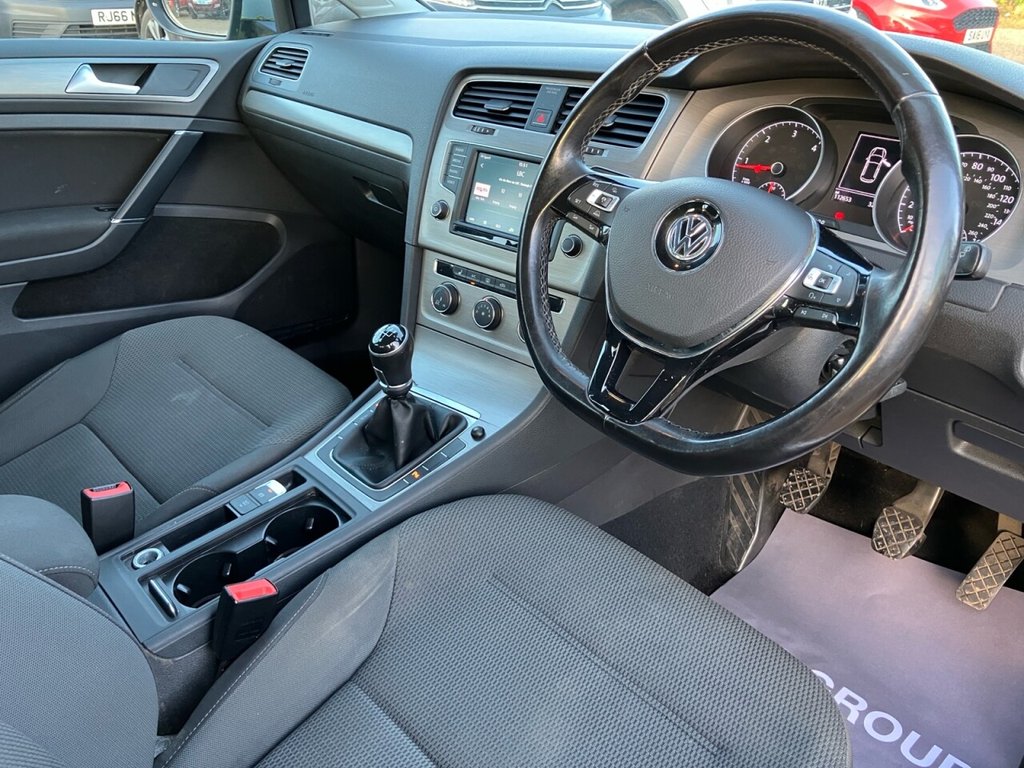 Used Volkswagen Golf 2017 for sale - 76953973: Photo 14