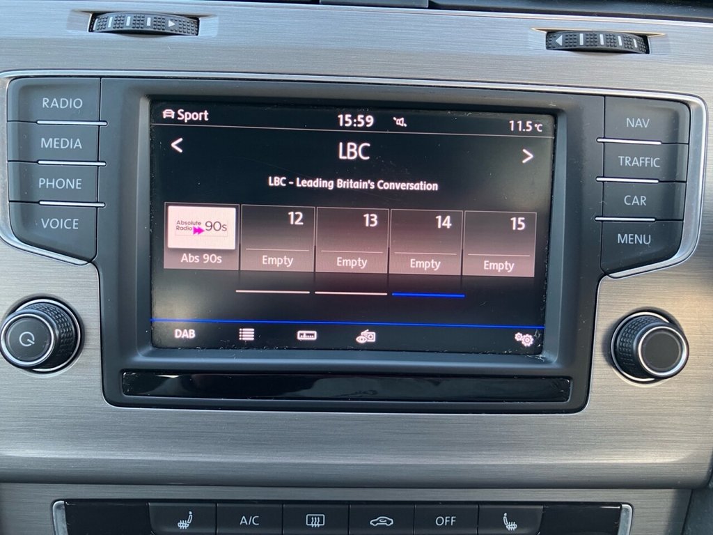 Used Volkswagen Golf 2017 for sale - 76953973: Photo 23