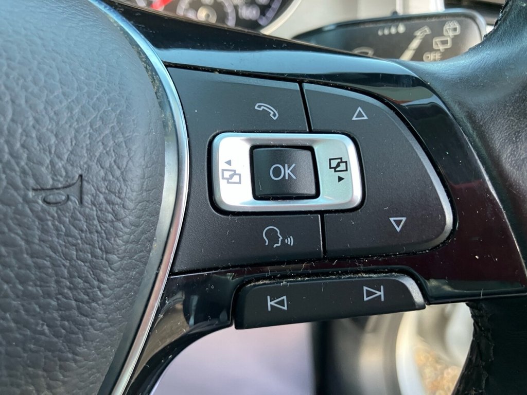 Used Volkswagen Golf 2017 for sale - 76953973: Photo 36