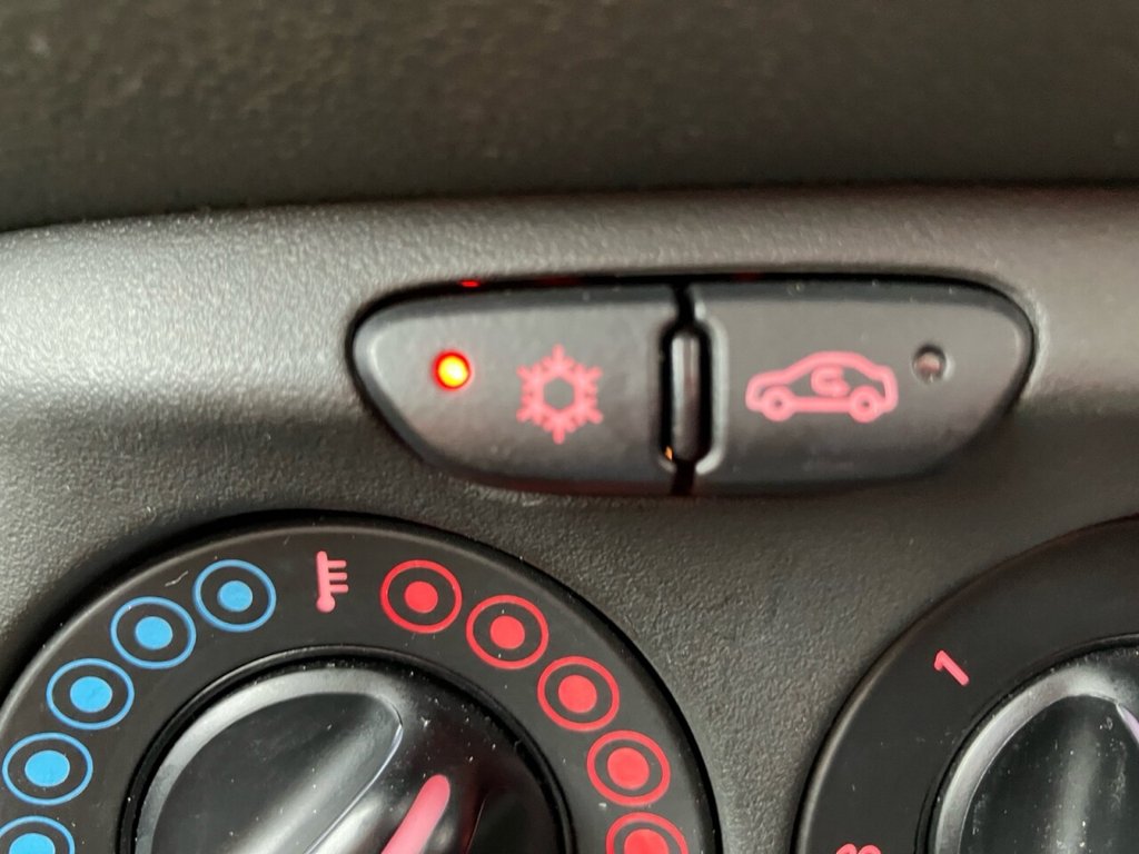 Used Vauxhall Corsa 2016 for sale - 77177955: Photo 27