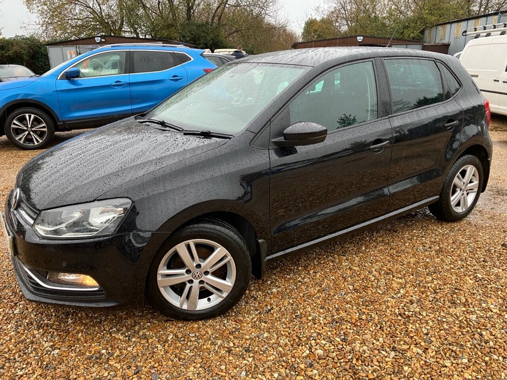 Used Volkswagen Polo 2016 for sale - 76396333: Photo 1