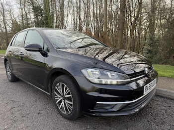 Used Volkswagen Golf 2019 for sale - 77673546: Photo