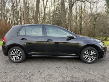 Used Volkswagen Golf 2019 for sale - 77673546: Photo