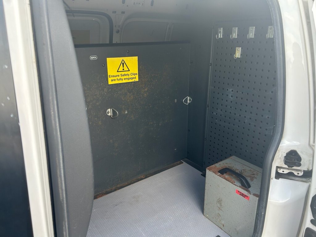 Used Volkswagen Caddy Maxi 2018 for sale - 77890917: Photo 21