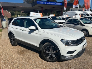 Volkswagen - Tiguan