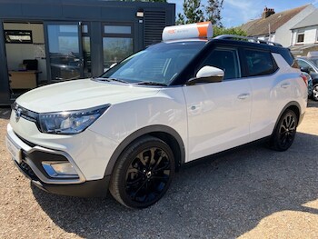 Used Ssangyong Tivoli 2016 for sale - 75865630: Photo