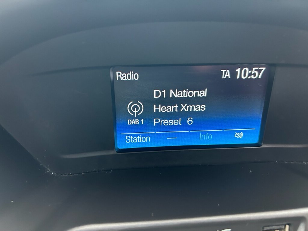 Used Ford C-Max 2016 for sale - 77161780: Photo 22