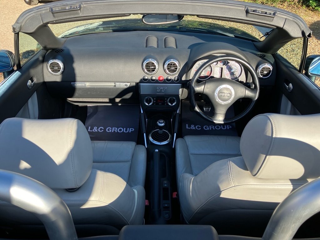 Used Audi TT 2002 for sale - 76654843: Photo 13