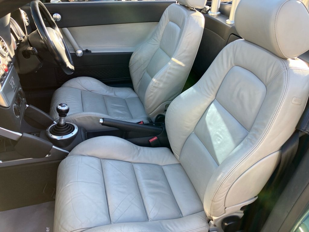 Used Audi TT 2002 for sale - 76654843: Photo 16