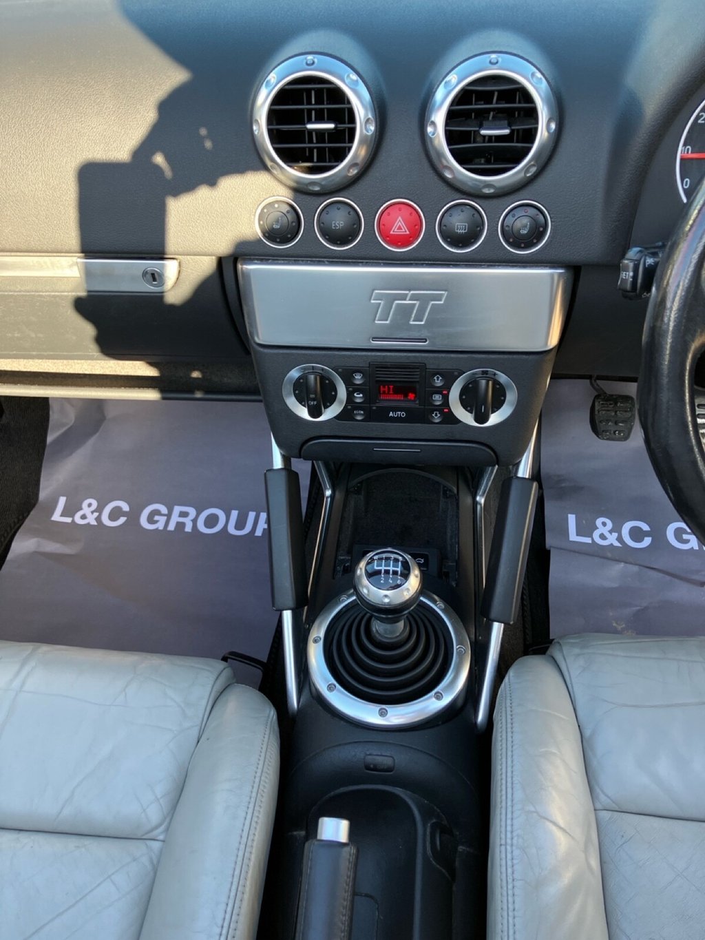 Used Audi TT 2002 for sale - 76654843: Photo 17