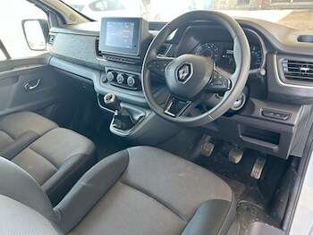 Used Renault Trafic 2023 for sale - 78805788: Photo