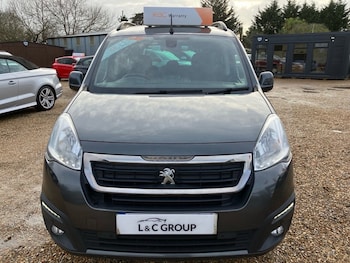 Used Peugeot Partner Tepee 2015 for sale - 77534177: Photo