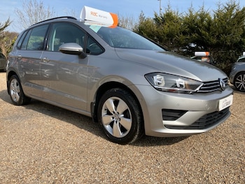 Used Volkswagen Golf SV 2015 for sale - 78124211: Photo