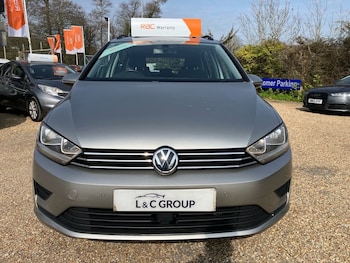 Used Volkswagen Golf SV 2015 for sale - 78124211: Photo