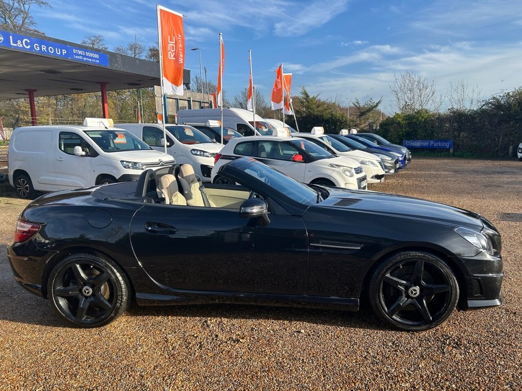 Used Mercedes-Benz SLK 2014 for sale - 76654636: Photo 13