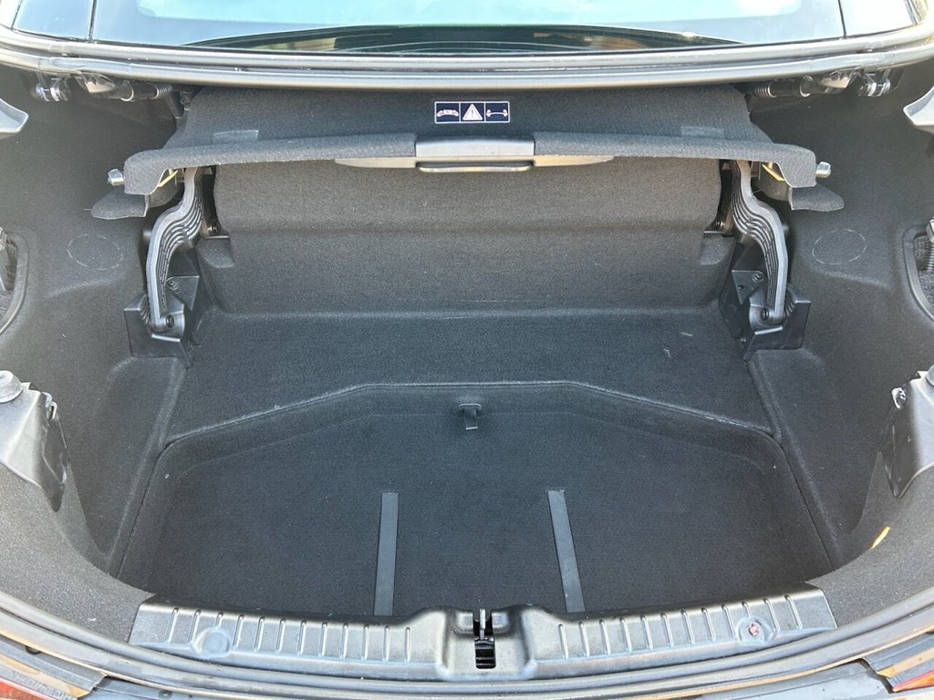 Used Mercedes-Benz SLK 2014 for sale - 76654636: Photo 18