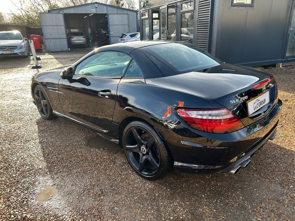 Used Mercedes-Benz SLK 2014 for sale - 76654636: Photo 8