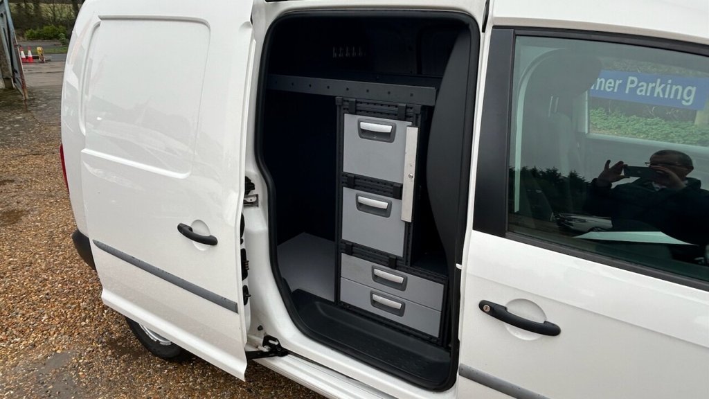 Used Volkswagen Caddy Maxi 2017 for sale - 77457496: Photo 13