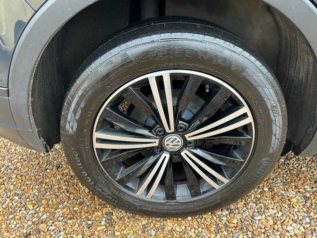 Used Volkswagen Tiguan 2018 for sale - 76535911: Photo 33