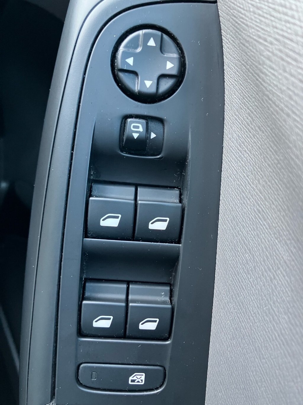 Used Citroen C4 Picasso 2016 for sale - 76655347: Photo 28