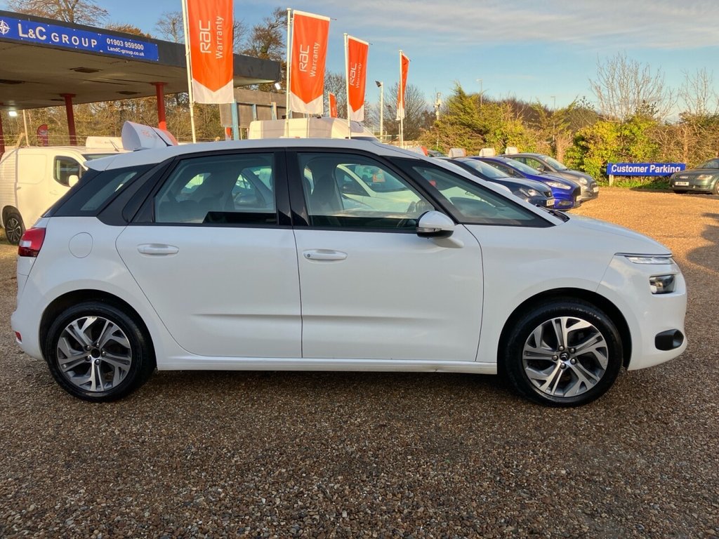 Used Citroen C4 Picasso 2016 for sale - 76655347: Photo 3