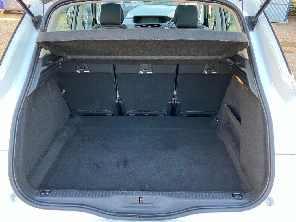 Used Citroen C4 Picasso 2016 for sale - 76655347: Photo 9