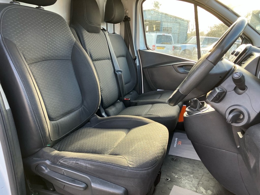 Used Vauxhall Vivaro 2018 for sale - 77227335: Photo 15