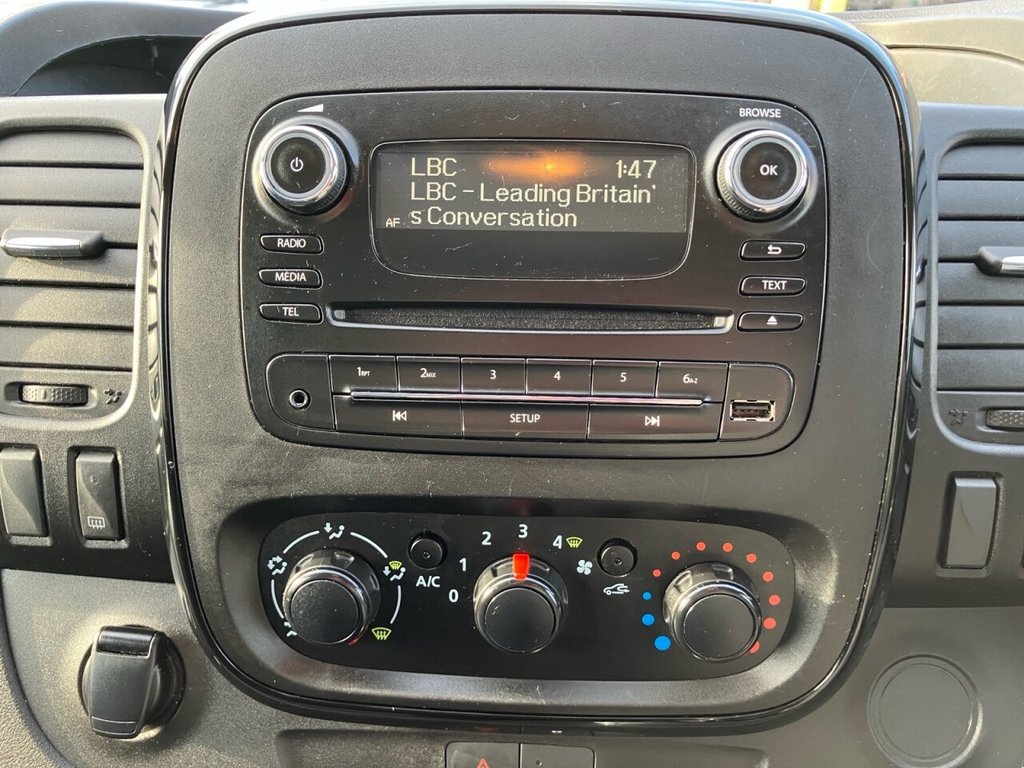 Used Vauxhall Vivaro 2018 for sale - 77227335: Photo 22