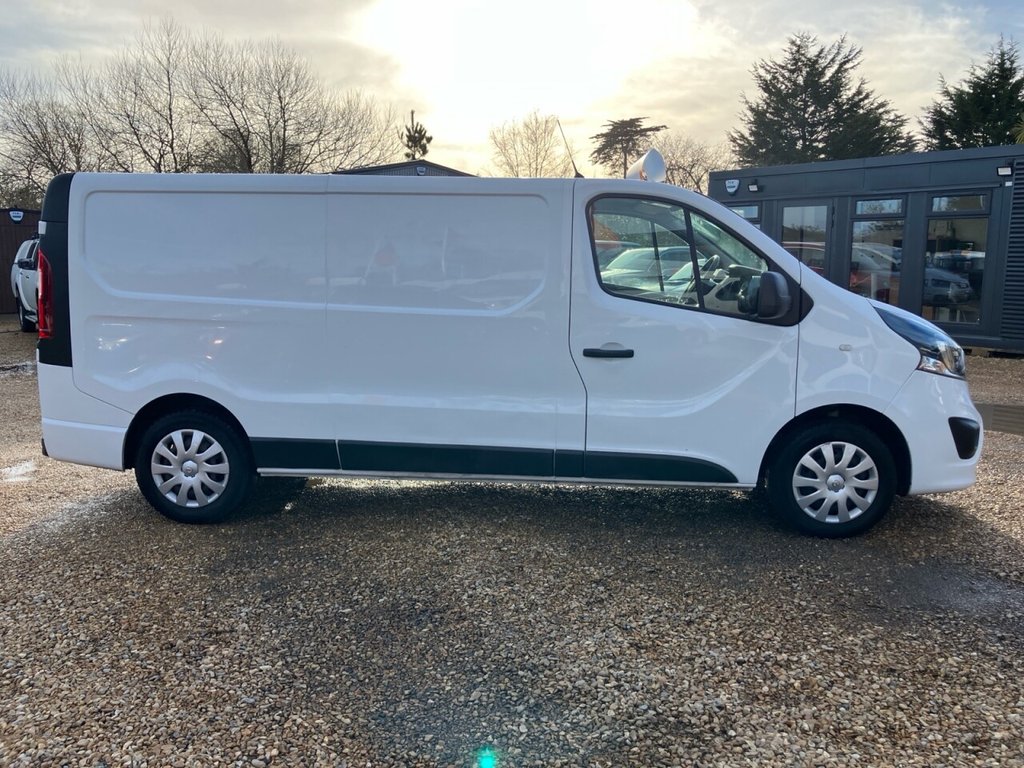 Used Vauxhall Vivaro 2018 for sale - 77227335: Photo 4