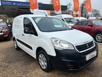 Used Peugeot Partner 2018 for sale - 77205518: Photo