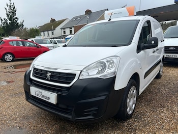 Used Peugeot Partner 2018 for sale - 77205518: Photo