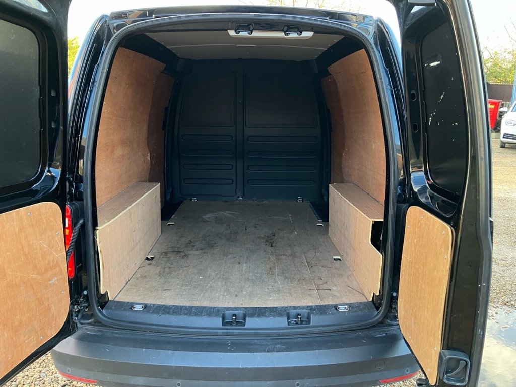 Used Volkswagen Caddy Maxi 2016 for sale - 76820678: Photo 11