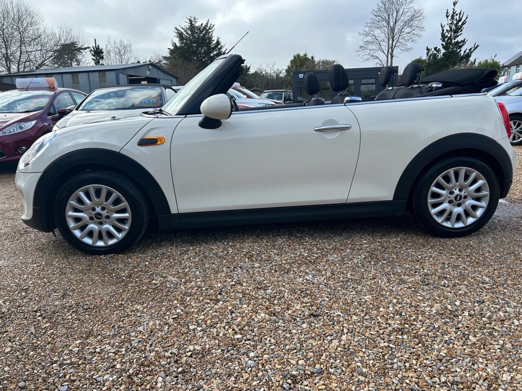 Used MINI Convertible 2016 for sale - 77890950: Photo 13