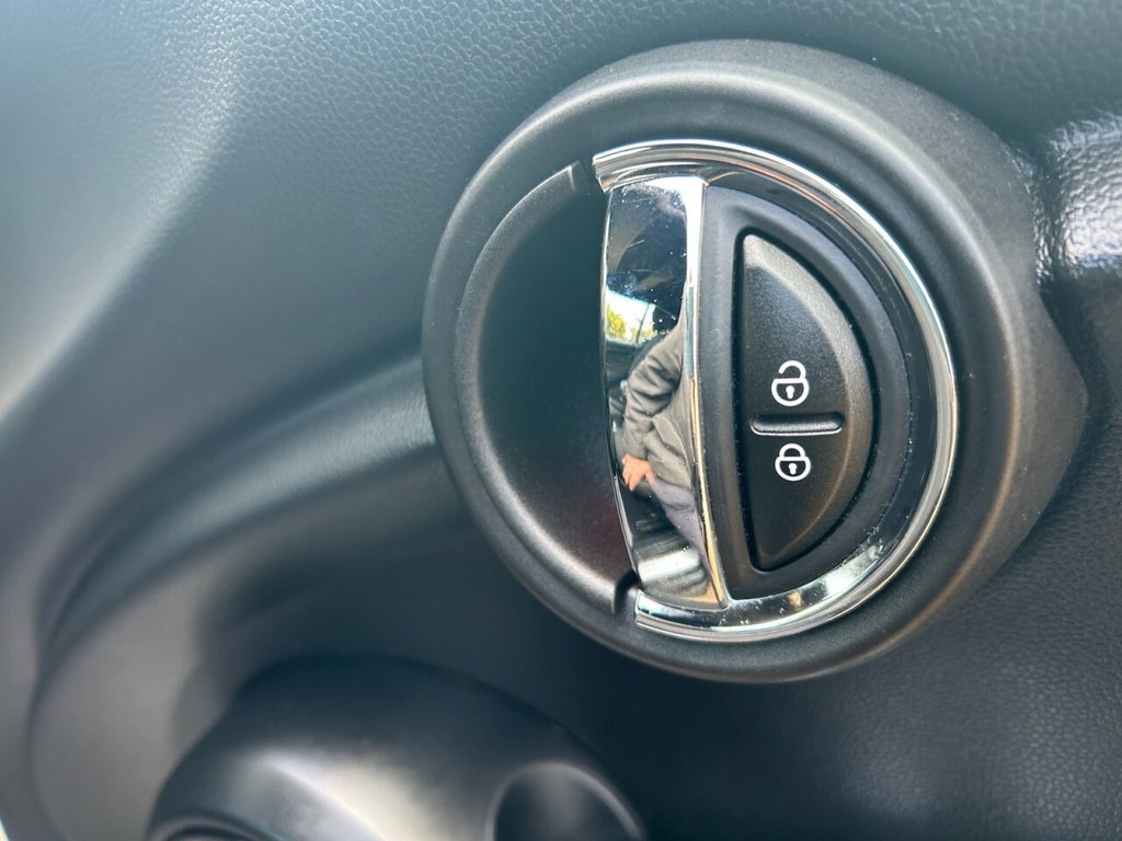 Used MINI Convertible 2016 for sale - 77890950: Photo 36