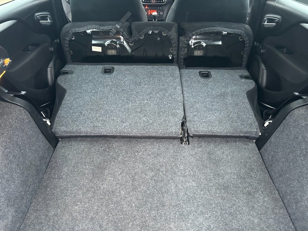 Used Fiat Punto 2015 for sale - 76654729: Photo 13