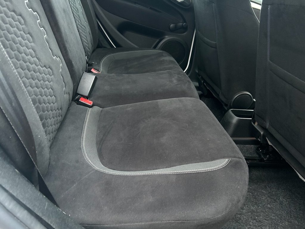 Used Fiat Punto 2015 for sale - 76654729: Photo 14