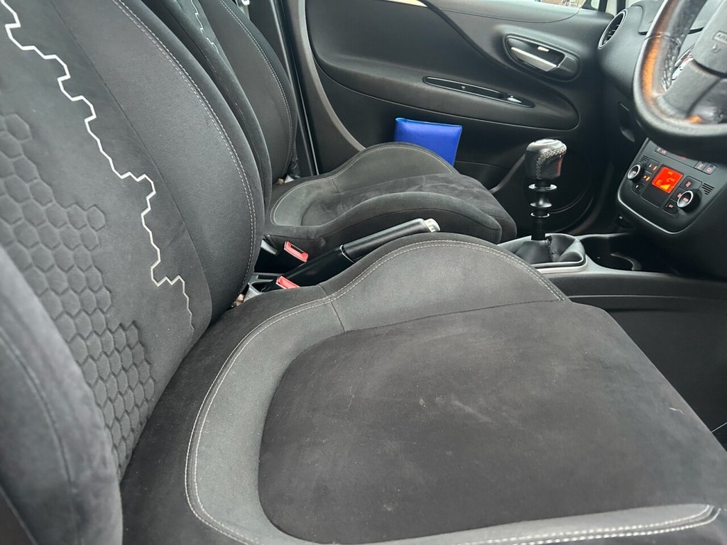 Used Fiat Punto 2015 for sale - 76654729: Photo 16