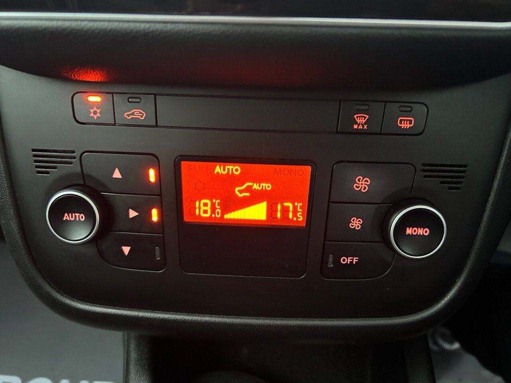 Used Fiat Punto 2015 for sale - 76654729: Photo 23