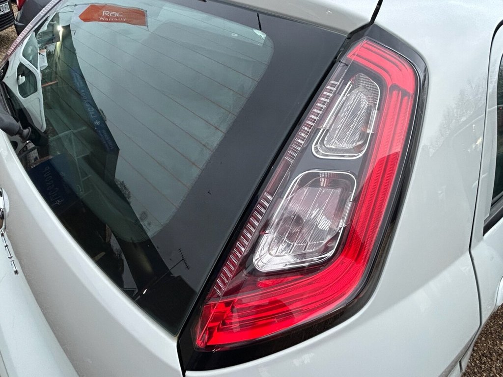 Used Fiat Punto 2015 for sale - 76654729: Photo 27