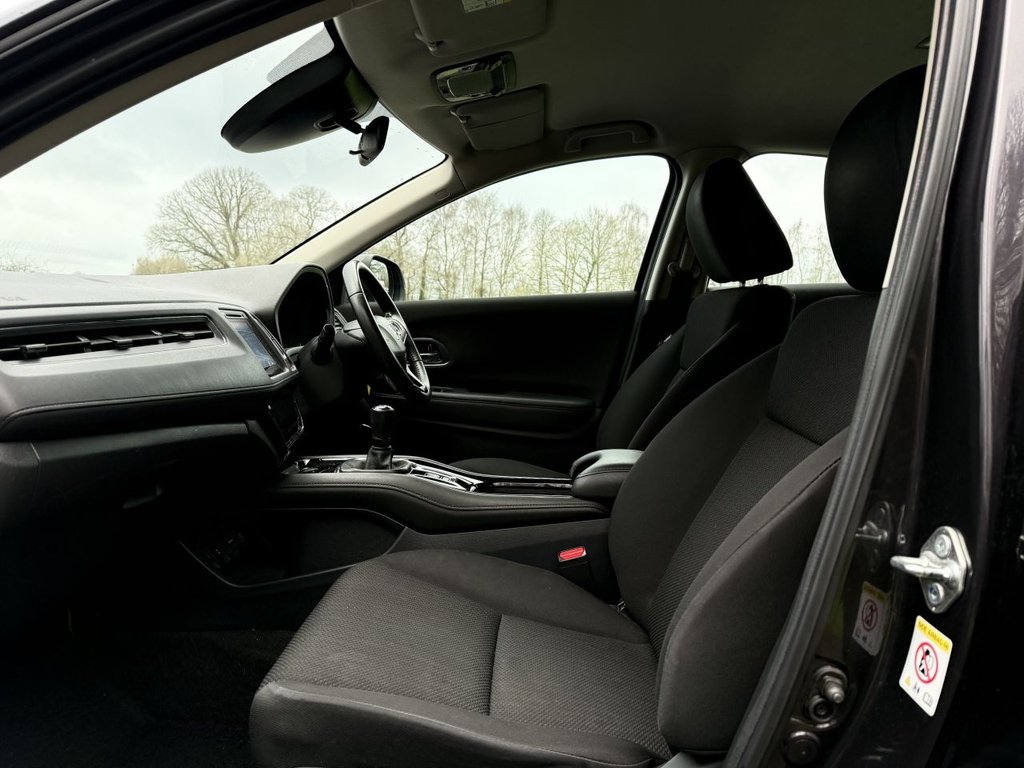 Used Honda HR-V 2018 for sale - 77636680: Photo 7