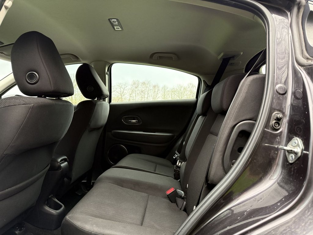 Used Honda HR-V 2018 for sale - 77636680: Photo 8