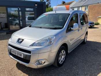 Used Peugeot Partner Tepee 2011 for sale - 74391739: Photo