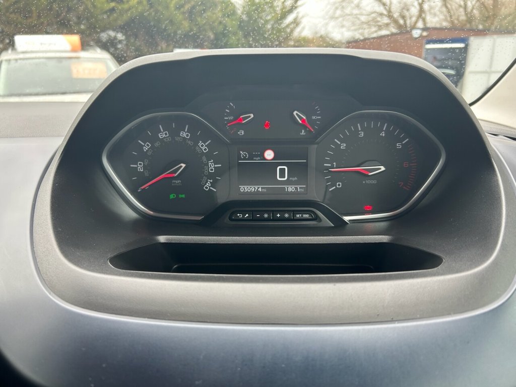 Used Peugeot Rifter 2020 for sale - 77636679: Photo 25