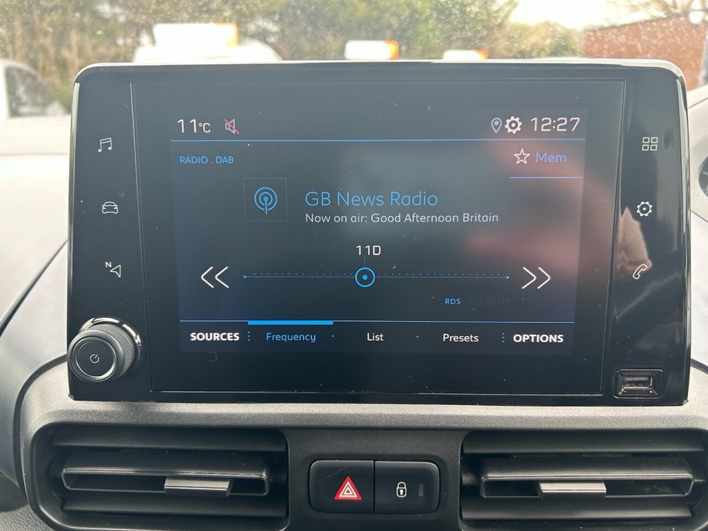 Used Peugeot Rifter 2020 for sale - 77636679: Photo 27