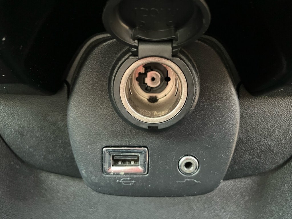 Used Toyota AYGO 2017 for sale - 77890839: Photo 24