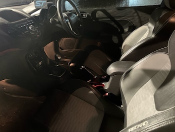 Used Ford Fiesta 2014 for sale - 76430125: Photo